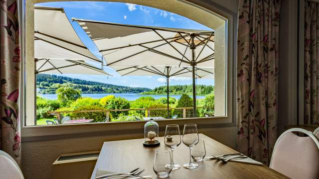 Hôtel Piscine Jura · Photos · Lou Granva