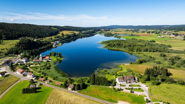 Hôtel Piscine Jura · Photos · Lou Granva